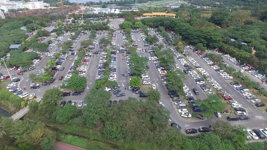 成都凤凰山地铁停车场还修吗？凤凰山停车场乱收费-图2