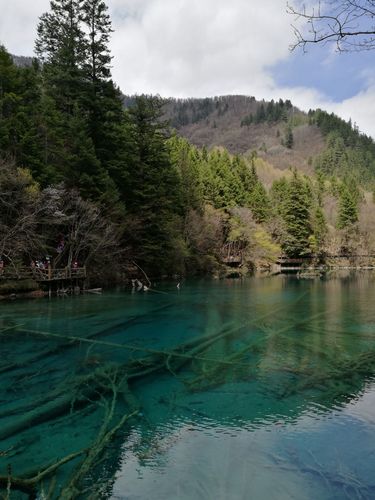 九寨沟景区提供热水吗?九寨沟景区内收费情况-图3 九寨沟景区提供热水吗?九寨沟景区内收费情况-图3