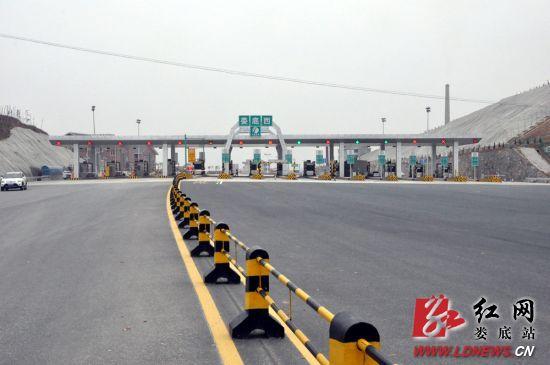 益阳到娄底高速公路经过湘乡哪些地方？娄底扶洲收费站在哪