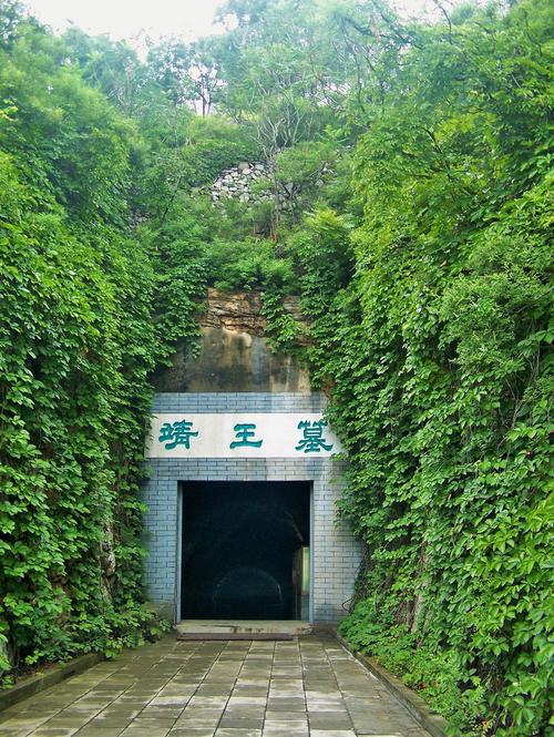 京津冀旅游景点?满城汉墓爬山收费吗-图2 京津冀旅游景点?满城汉墓爬山收费吗-图2