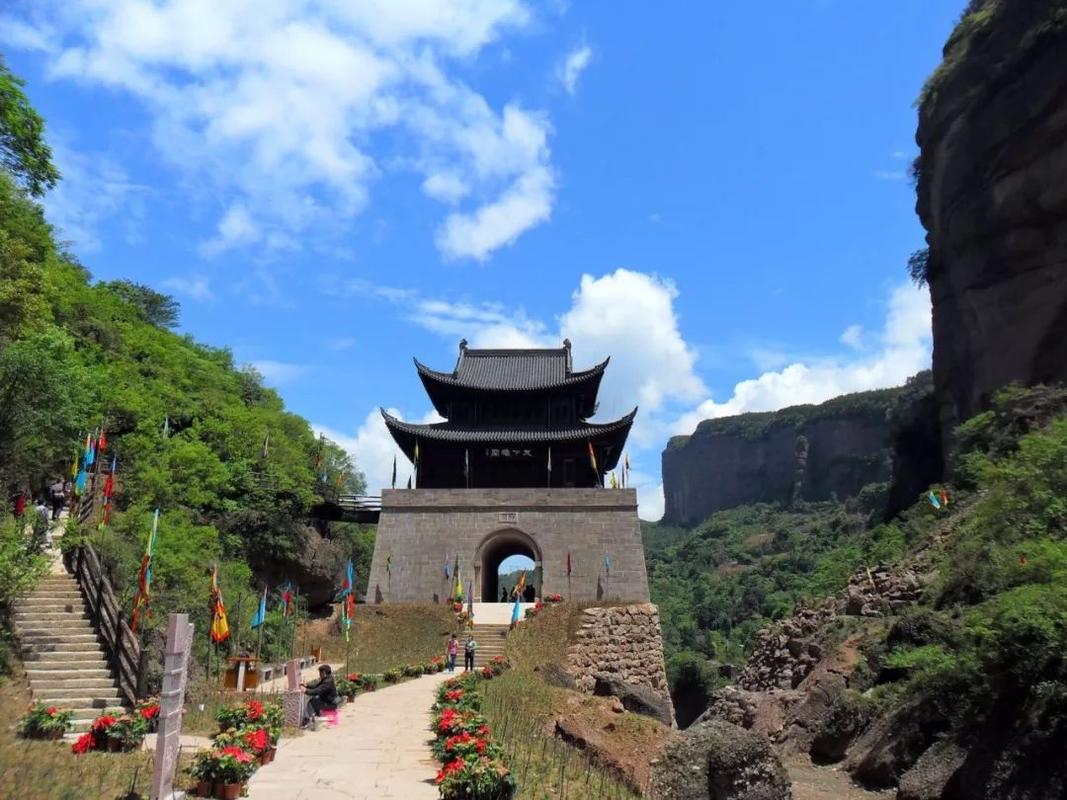 剑门关最近人多不多?青川县金子山收费站-图2 剑门关最近人多不多?青川县金子山收费站-图2