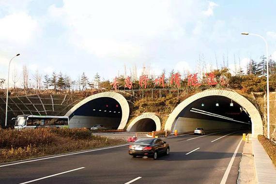 青岛小轿车过隧道和跨海大桥各多少钱?青岛出租车过隧道收费-图2 青岛小轿车过隧道和跨海大桥各多少钱?青岛出租车过隧道收费-图2