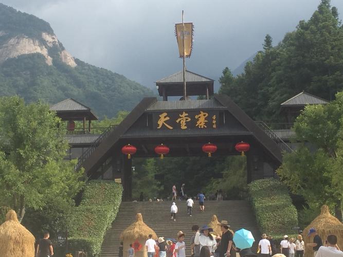 天堂寨风景区吃住贵吗？天堂寨停车场收费标准