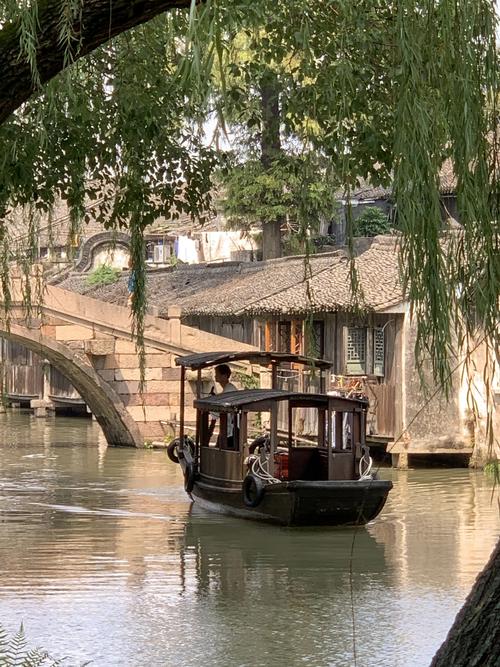 乌镇摇橹船怎么收费?乌镇收费景点有哪些-图2 乌镇摇橹船怎么收费?乌镇收费景点有哪些-图2