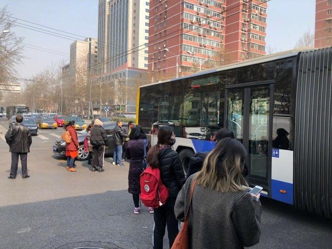 和平门到慈云寺住邦2000公交车?住邦2000停车如何收费-图2 和平门到慈云寺住邦2000公交车?住邦2000停车如何收费-图2