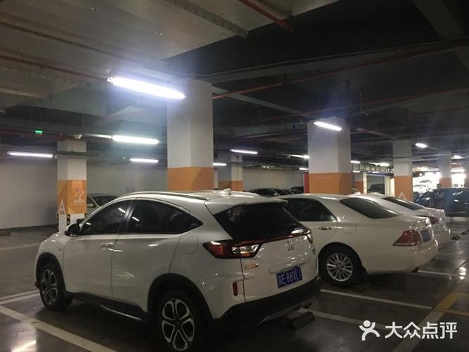 万象汇好停车吗？成都华润大厦停车收费吗