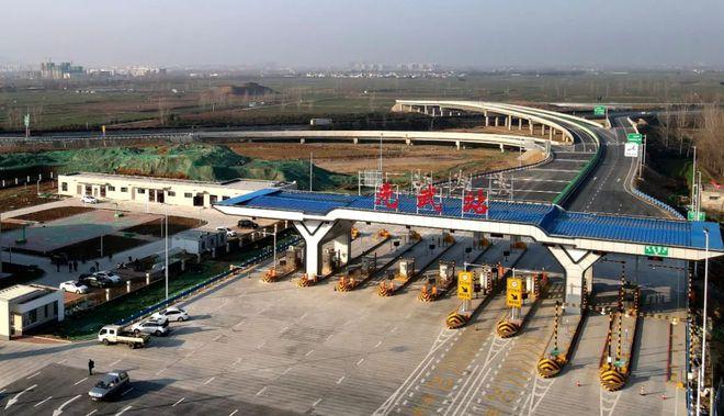 双向八车道的城市?黄冈北收费站照片-图2 双向八车道的城市?黄冈北收费站照片-图2