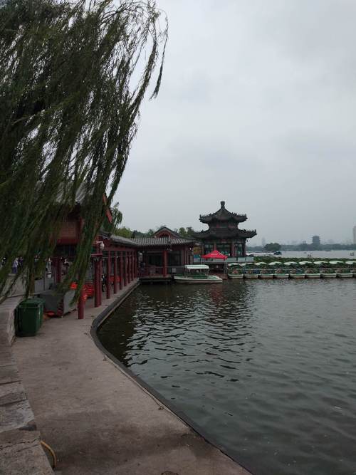 济南趵突泉大明湖免门票吗？济南市大明湖收费