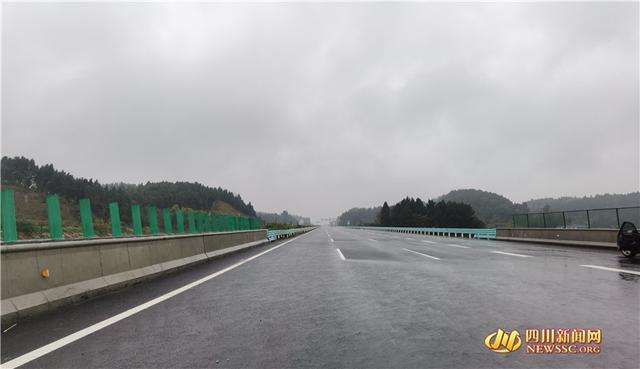 成宜昭高速宜宾至成都有多少个收费站?小河收费站照片-图3 成宜昭高速宜宾至成都有多少个收费站?小河收费站照片-图3