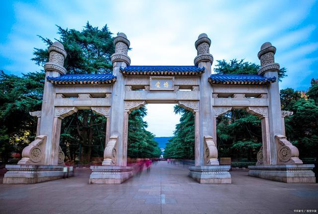 钟山风景区从哪个门进?南京钟灵街停车收费吗-图3 钟山风景区从哪个门进?南京钟灵街停车收费吗-图3