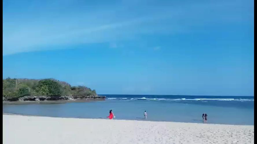 巴厘岛哪个海滩最干净,景色最好,并且是白色的海滩?巴厘岛努沙杜瓦收费吗-图2 巴厘岛哪个海滩最干净,景色最好,并且是白色的海滩?巴厘岛努沙杜瓦收费吗-图2