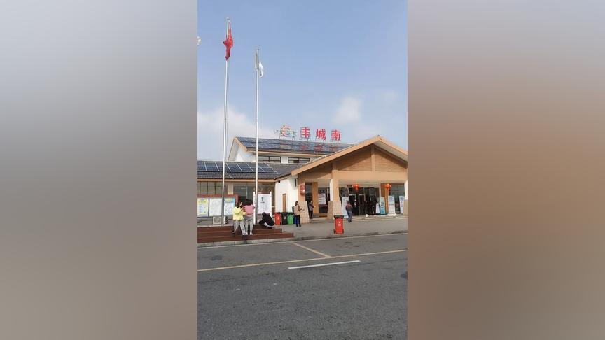 2021在高速服务区可以过夜吗？高速休息区收费吗