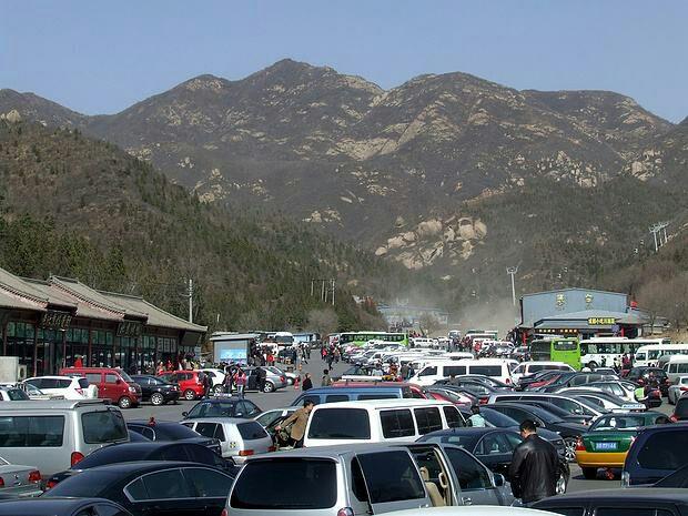 八大峡停车场收费标准？水长城停车场收费吗