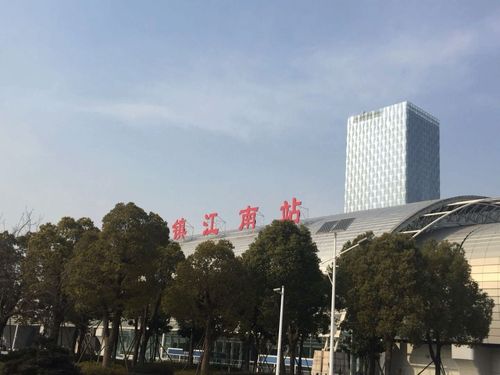 想问下镇江高铁站附近有能免费停车的地方么?镇江南站地下停车场怎么收费-图2 想问下镇江高铁站附近有能免费停车的地方么?镇江南站地下停车场怎么收费-图2