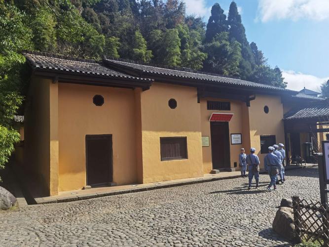 井冈山门票:门票一人多少钱!优惠吗?有套餐票么?井冈山茨坪旧居收费吗-图3 井冈山门票:门票一人多少钱!优惠吗?有套餐票么?井冈山茨坪旧居收费吗-图3