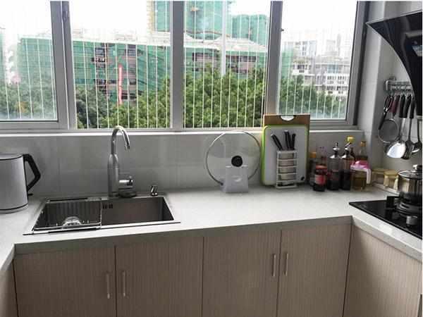 我家厨房，阳台没有暖气，应该收供热费吗？青岛城市阳台收费吗