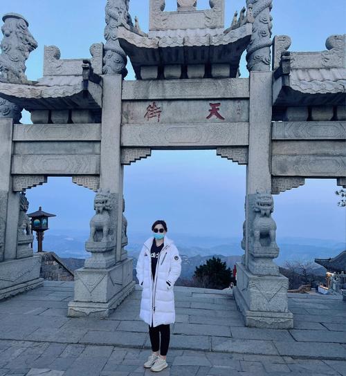 自己开车怎么爬泰山?泰安人爬泰山收费吗-图2 自己开车怎么爬泰山?泰安人爬泰山收费吗-图2