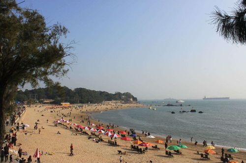 观音山沙滩要门票吗？夏门海边游泳收费吗
