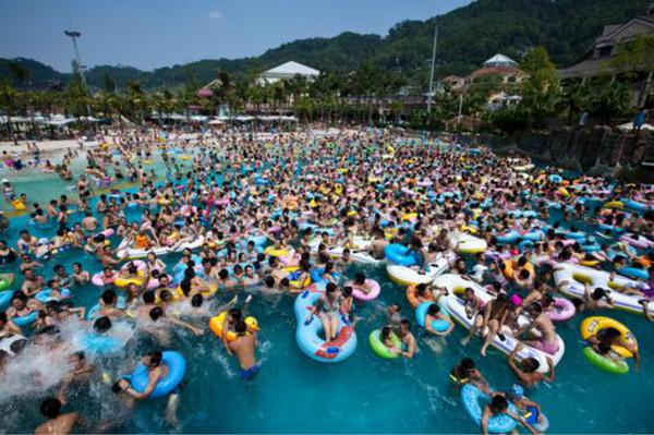 洋人街水上乐园面积?洋人街玩怎么收费-图3 洋人街水上乐园面积?洋人街玩怎么收费-图3