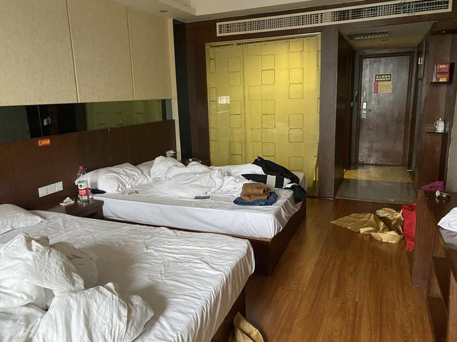 凌晨2点入住宾馆,当天中午12点就算一天了吗?宾馆是先收费-图3 凌晨2点入住宾馆,当天中午12点就算一天了吗?宾馆是先收费-图3