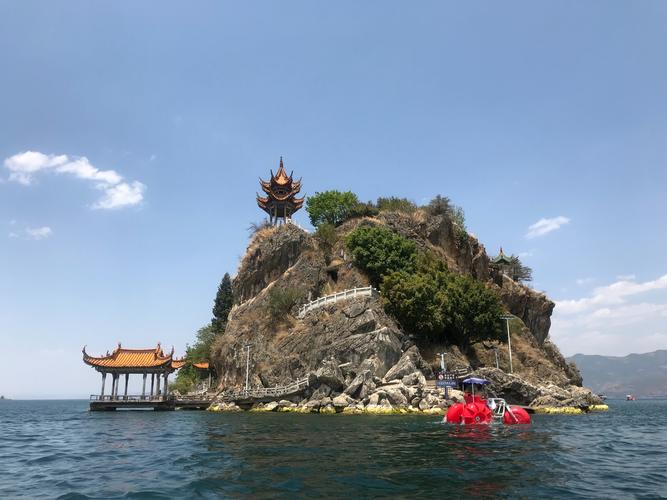去抚仙湖玩要准备哪些东西?孤山停车收费多少-图3 去抚仙湖玩要准备哪些东西?孤山停车收费多少-图3