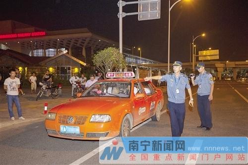 去南宁火车站东站坐出租车多少钱？南宁市的士收费标准-图2