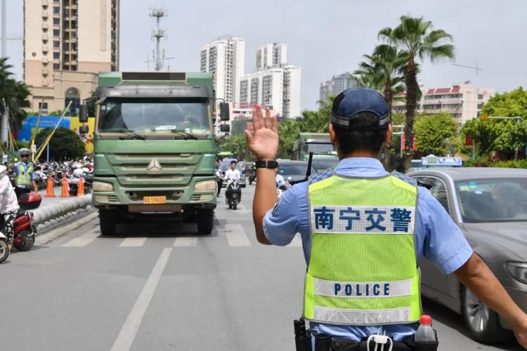南宁市交警一大队周六上班吗?南宁周末停车收费么-图3 南宁市交警一大队周六上班吗?南宁周末停车收费么-图3