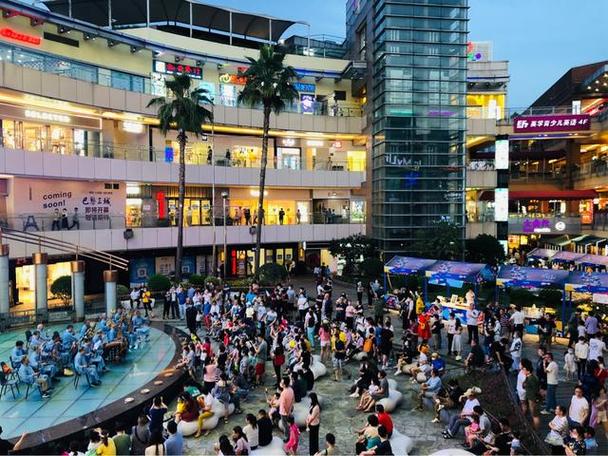 白洋渡夜市怎么停车?滨江百联购物中心 停车收费-图2 白洋渡夜市怎么停车?滨江百联购物中心 停车收费-图2
