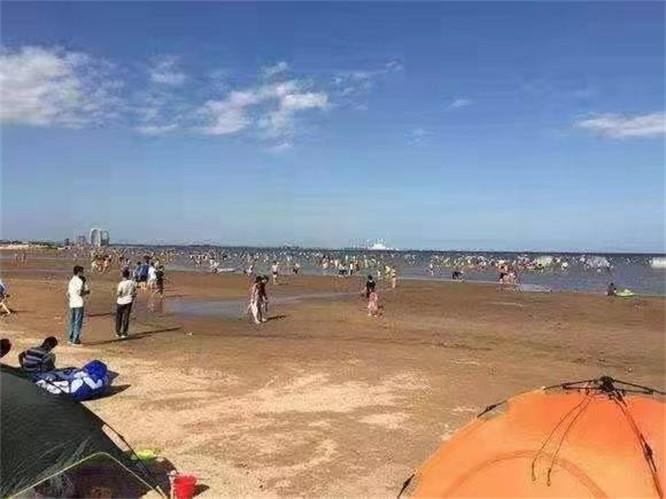 东戴河海边可以搭帐篷吗？东戴河海边进去收费吗