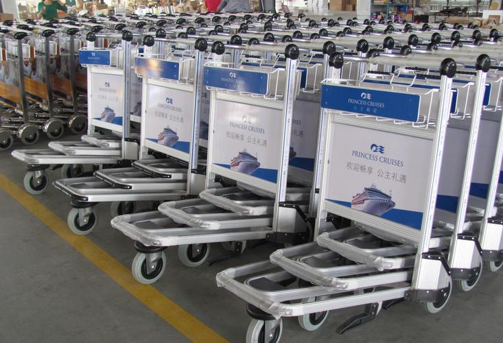 兰州机场小推车免费使用吗？机场 带屏幕推车 收费