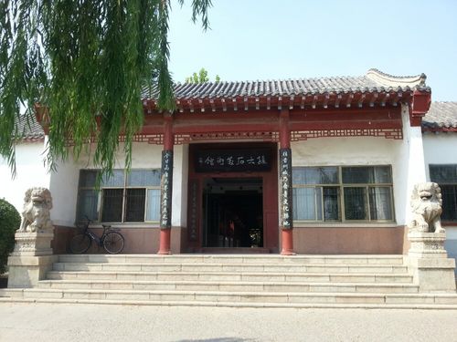 鱼丘湖意义?孙大石美术馆收费-图2 鱼丘湖意义?孙大石美术馆收费-图2