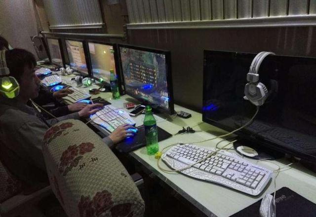 天津市里网吧一般多少钱一小时,包宿呢?天津市的网吧怎么收费-图2 天津市里网吧一般多少钱一小时,包宿呢?天津市的网吧怎么收费-图2