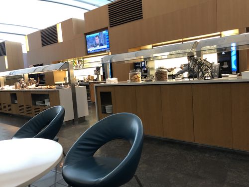 香港机场有临时休息室吗?香港plaza premium收费-图2 香港机场有临时休息室吗?香港plaza premium收费-图2
