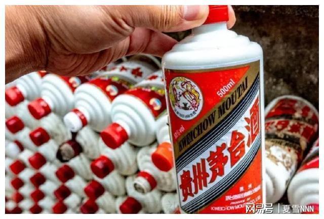 茅台酒打开后,是不是得一次喝完啊。如果不喝完下次喝,原味道是不是就变了?因为打开后,不可能再做到密?原味道收费-图1 茅台酒打开后,是不是得一次喝完啊。如果不喝完下次喝,原味道是不是就变了?因为打开后,不可能再做到密?原味道收费-图1