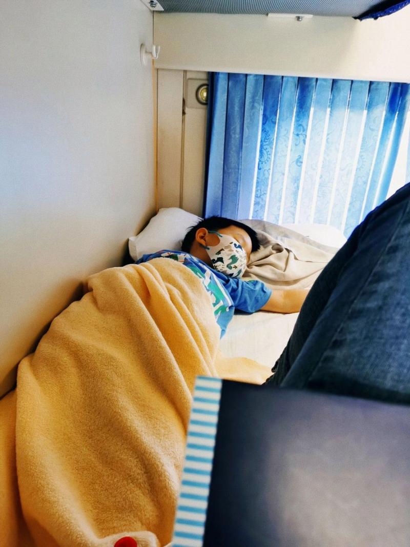硬卧带孩子怎么收费？动车带小孩怎么收费-图3