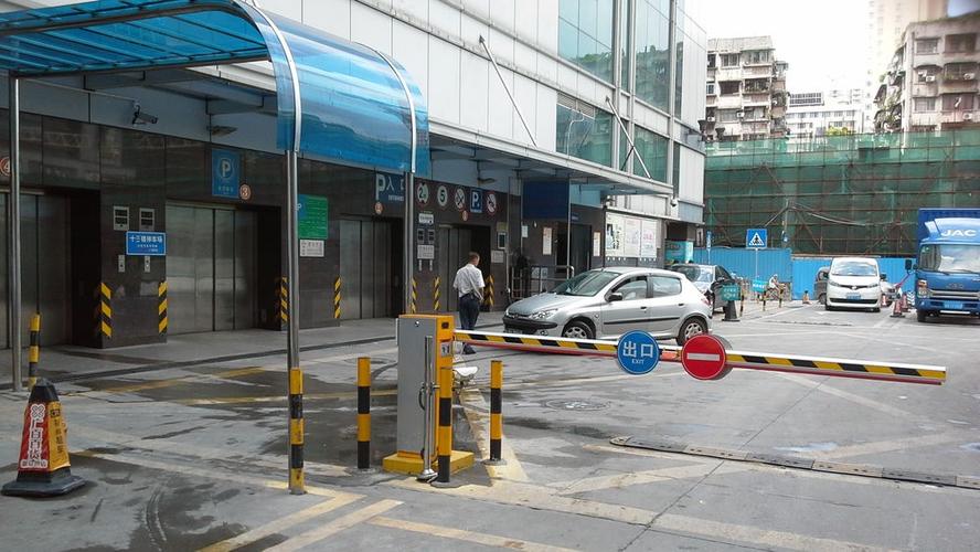 广百百货北京路停车方便吗?广州广百百货停车收费-图2 广百百货北京路停车方便吗?广州广百百货停车收费-图2