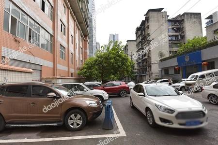 红旗河沟附近停车场哪个便宜?红旗河沟停车场收费-图3 红旗河沟附近停车场哪个便宜?红旗河沟停车场收费-图3