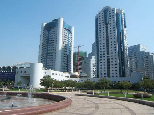 五四广场到威海多少公里?凯旋大厦停车怎么收费-图2 五四广场到威海多少公里?凯旋大厦停车怎么收费-图2