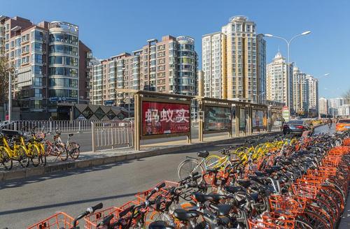 北京马家堡西里到北京丰台火车站公交？马家堡西里停车收费么