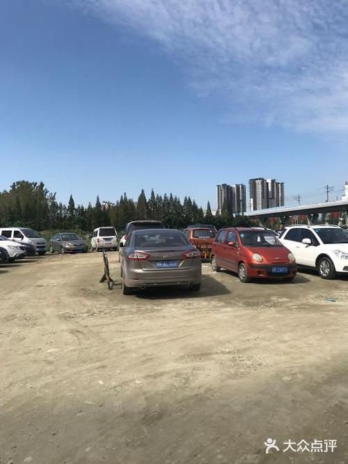 成都郫都区共享汽车停哪里?郫县万达停车场收费-图2 成都郫都区共享汽车停哪里?郫县万达停车场收费-图2