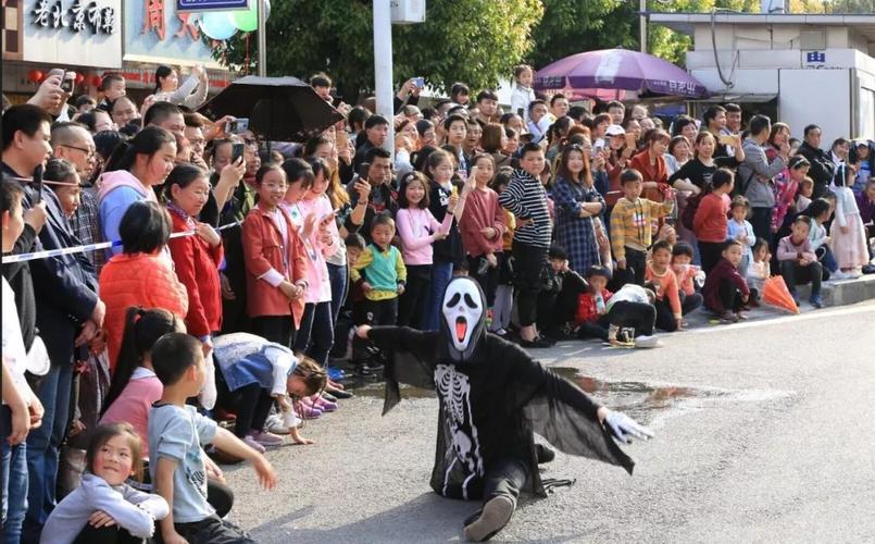 杨家埠西游记夜游孩子收门票吗?人山人海小孩收费-图2 杨家埠西游记夜游孩子收门票吗?人山人海小孩收费-图2