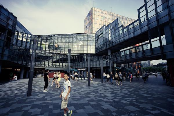 请问arena在北京最大的旗舰店在什么地方?三里屯village停车收费-图3 请问arena在北京最大的旗舰店在什么地方?三里屯village停车收费-图3