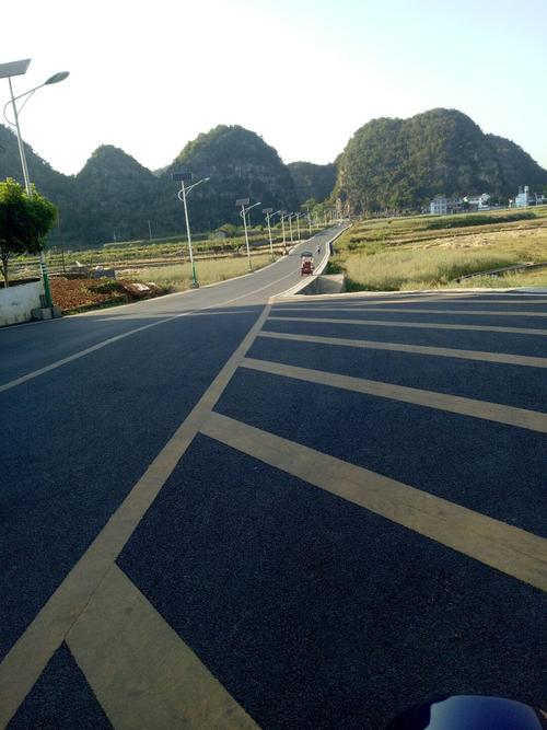 云南省曲靖市罗平县去贵州省兴义市有多少公里？兴义到曲靖高速收费