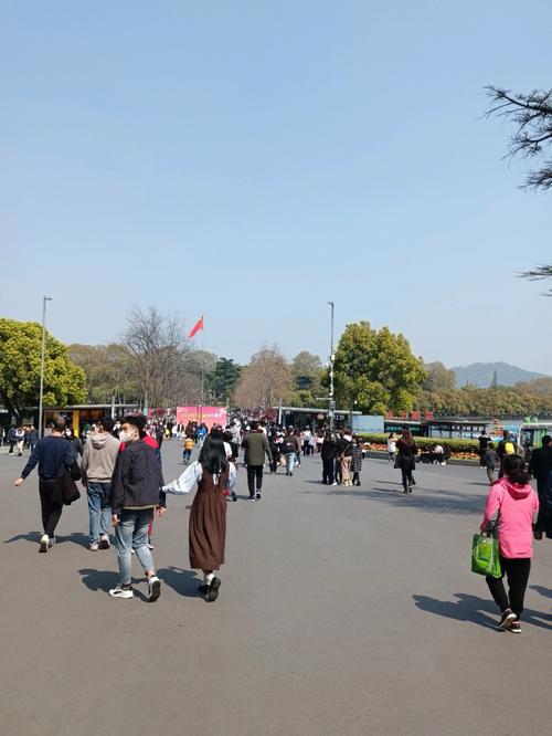 玄武湖停车场可以过夜吗?玄武湖停车场 收费-图3 玄武湖停车场可以过夜吗?玄武湖停车场 收费-图3