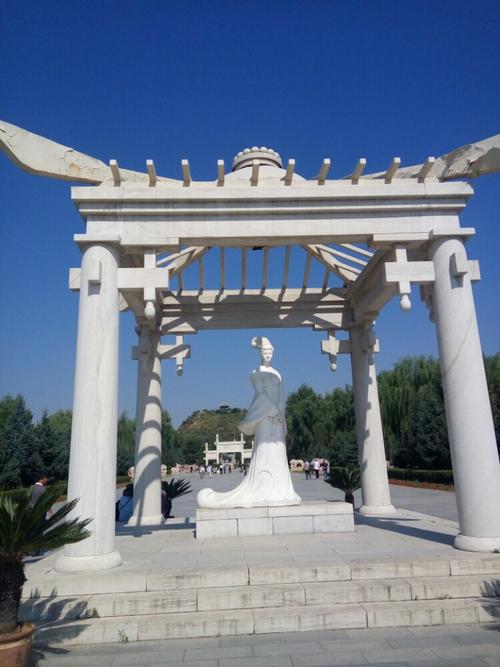 昭君墓景点需要门票吗?昭君墓收费吗-图2 昭君墓景点需要门票吗?昭君墓收费吗-图2
