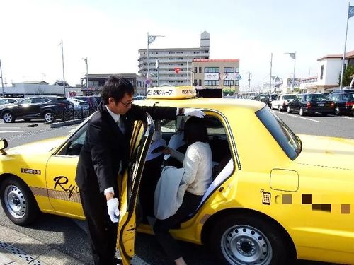 请问在日本坐出租车贵吗?起步价多少?东京计程车收费标准-图2 请问在日本坐出租车贵吗?起步价多少?东京计程车收费标准-图2