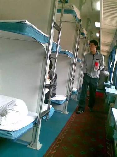 火车上补卧铺怎么收费的?火车上车补卧铺怎么收费-图2 火车上补卧铺怎么收费的?火车上车补卧铺怎么收费-图2