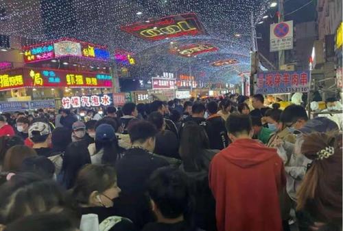大连最大的夜市在哪?马栏市场怎么收费的-图2 大连最大的夜市在哪?马栏市场怎么收费的-图2
