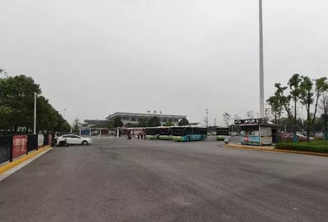 岳阳高铁站外怎么停车等人?岳阳火车站停车收费标准-图3 岳阳高铁站外怎么停车等人?岳阳火车站停车收费标准-图3
