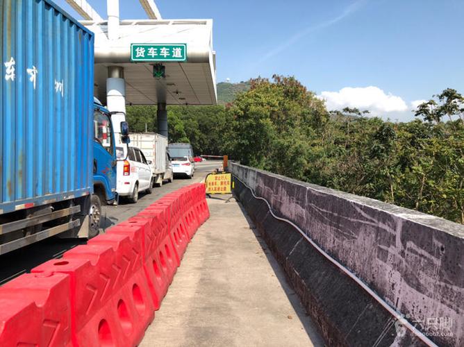 请问沙湾在深圳哪个位置？白坭坑收费站